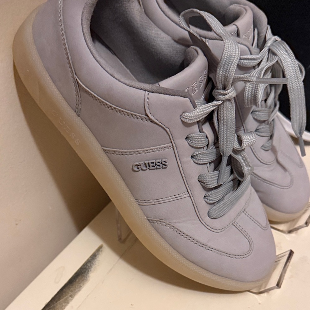 Guess Light Gray Lace-Up Sneakers and Black Skechers Slip-on Sneakers - Picture 2 of 4